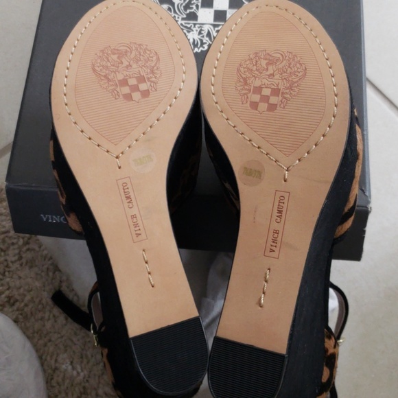 Shoes - Picture 4 of 4